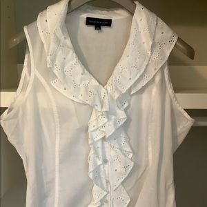 White sleeveless 100% cotton blouse